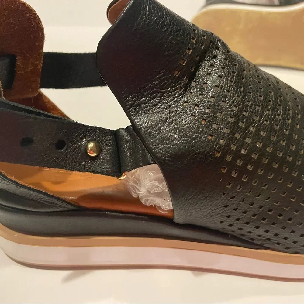 Piampiani Perforated Gorgeous Leather Open-Toe Platform Sandals Size 41/10.5